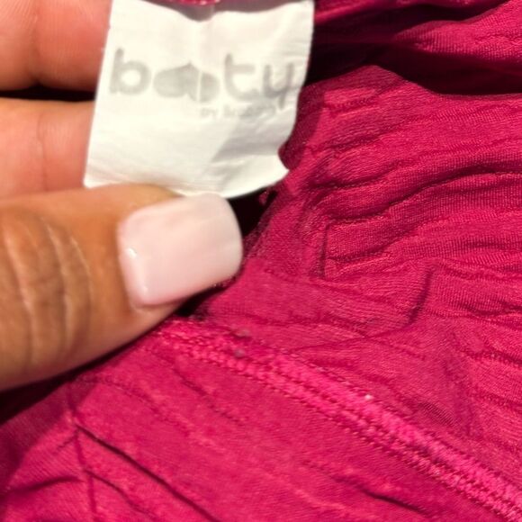 Booty by brabants Vibrant Pink Textured Leggings OS - Picture 6 of 7